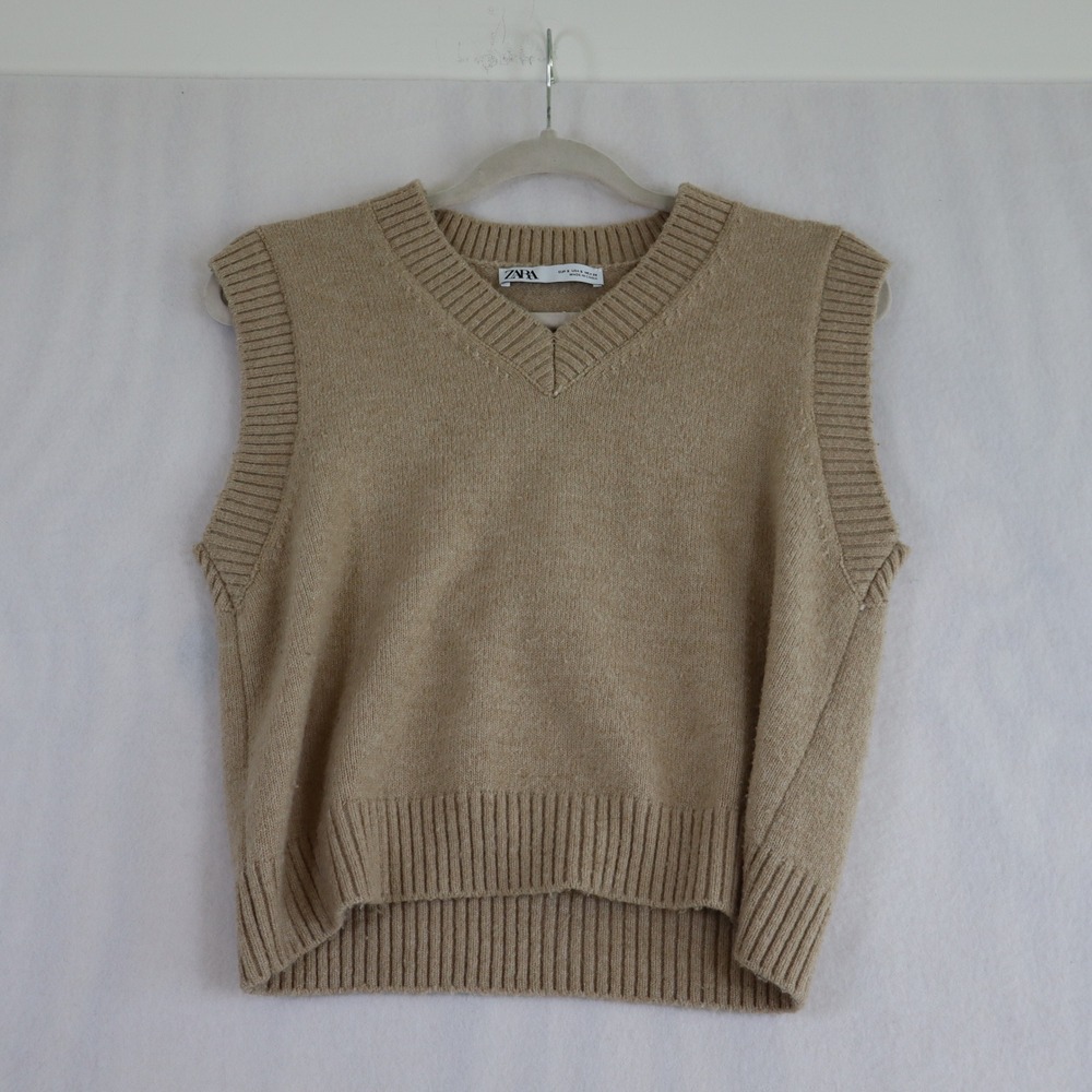 Zara Sweater Vest Size Small Beige Layering Minimalist Career Business Capsule